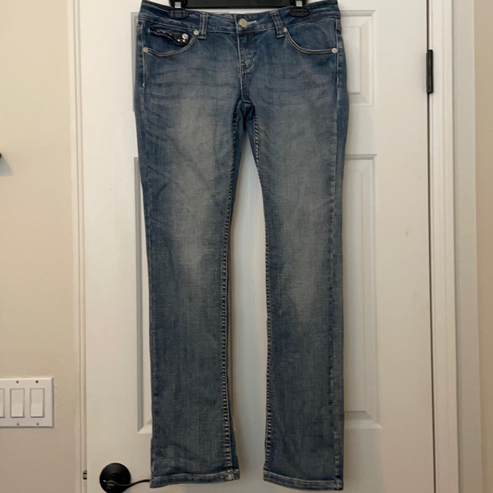 Request Jeans